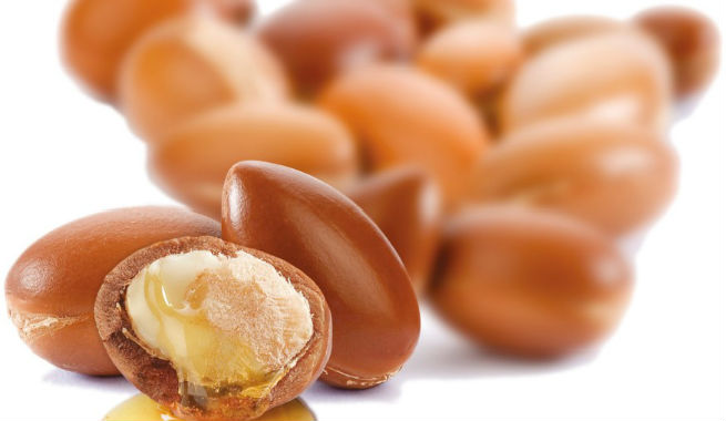 Argan Oil – The ‘Magic Potion’ To Prevent and Treat Acne