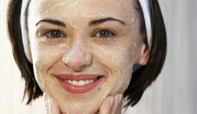 Recipes To Make Lemon And Baking Soda Mask For A Clean, Flawless Skin