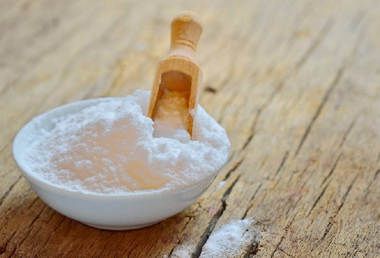 Baking Soda – The Best Natural Way To Remove Color From Your Hair