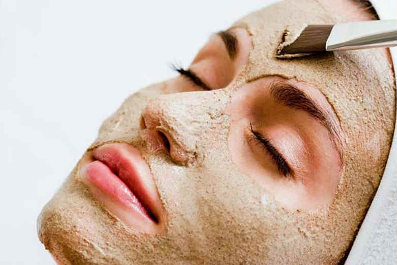 Sandalwood Face Packs For Skin Whitening