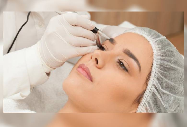 Eyebrow Tattoo - Microblading vs. Micropigmentation, Benefits & Risks
